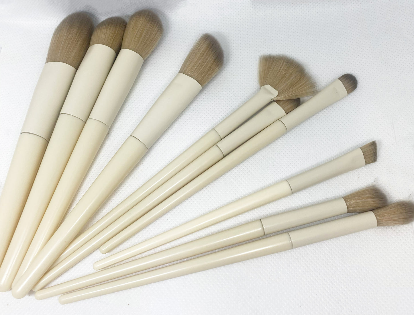 Coconut Milk- 10 Piece Makeup Brush Set