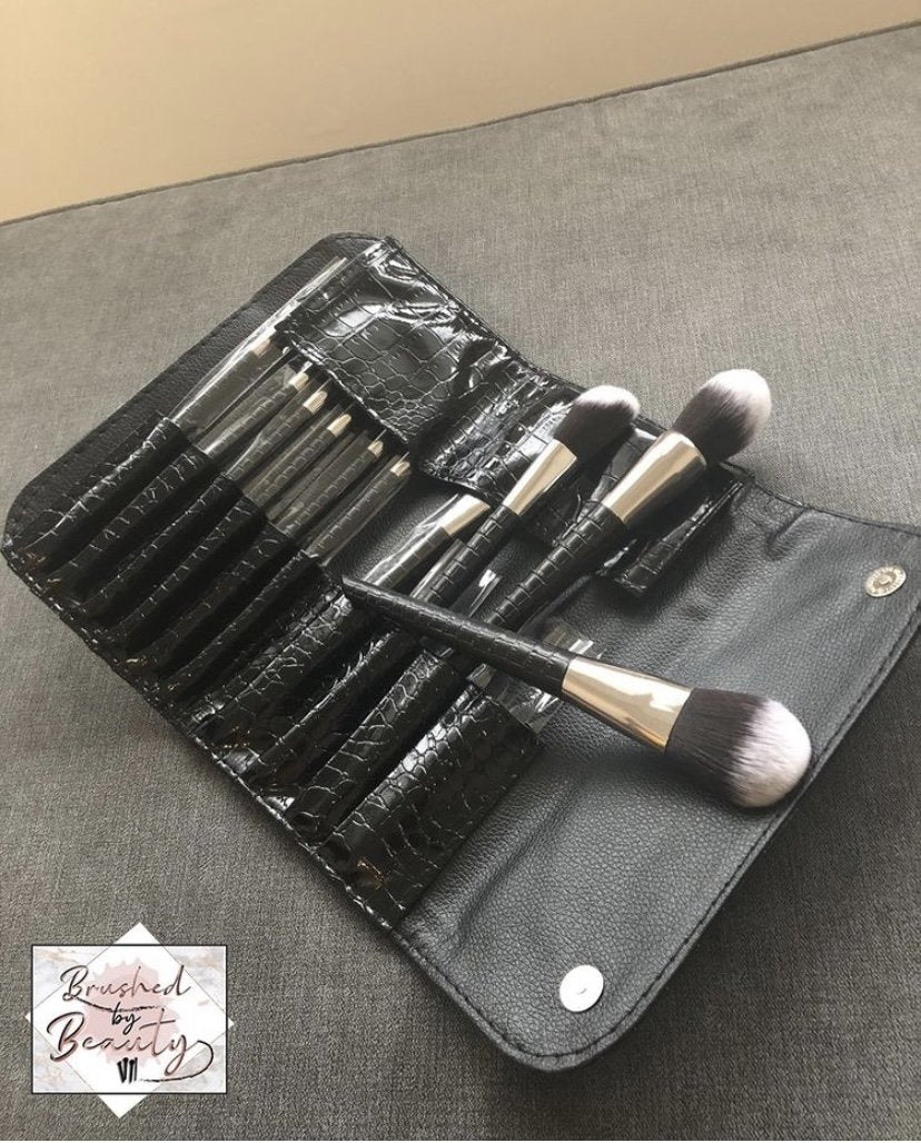 Victoria - 10 Piece Makeup Brush Set (Black)