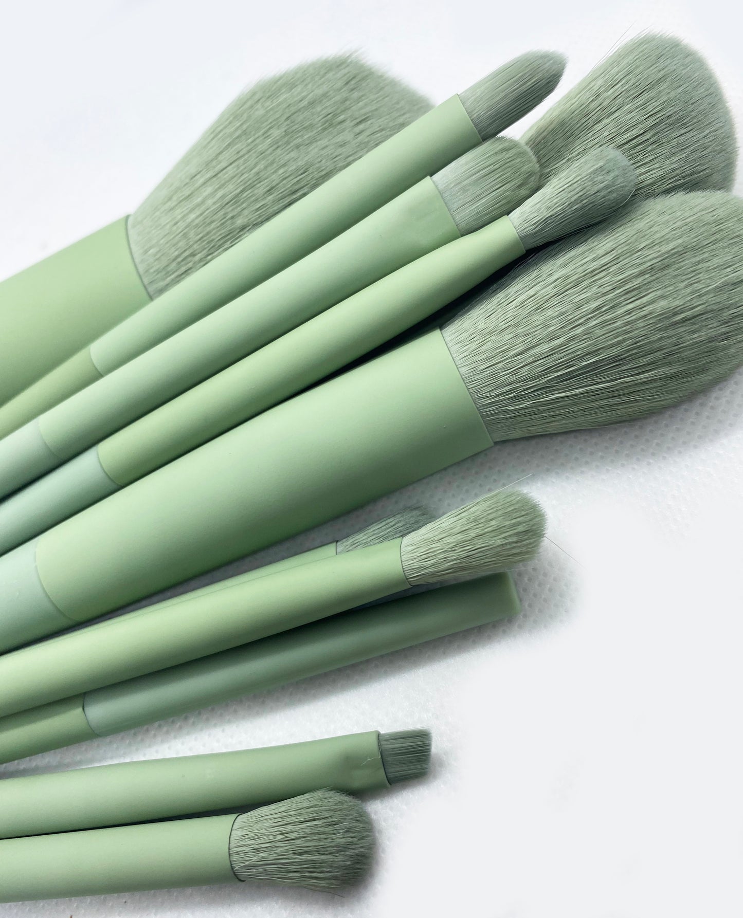 Sage Bae - 11 Piece Makeup Brush Set