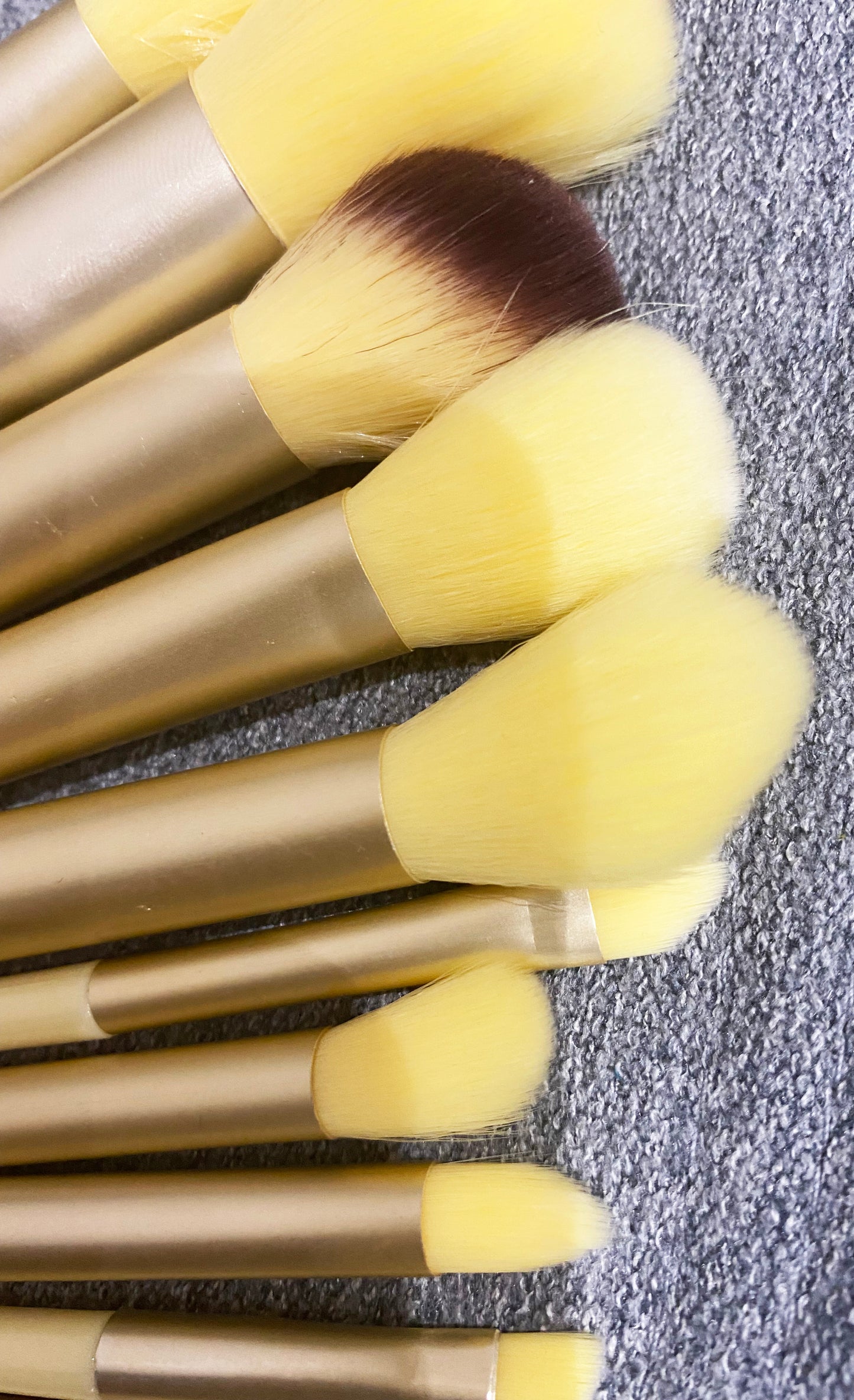 Buttercup- 13 Piece Makeup Brush Set