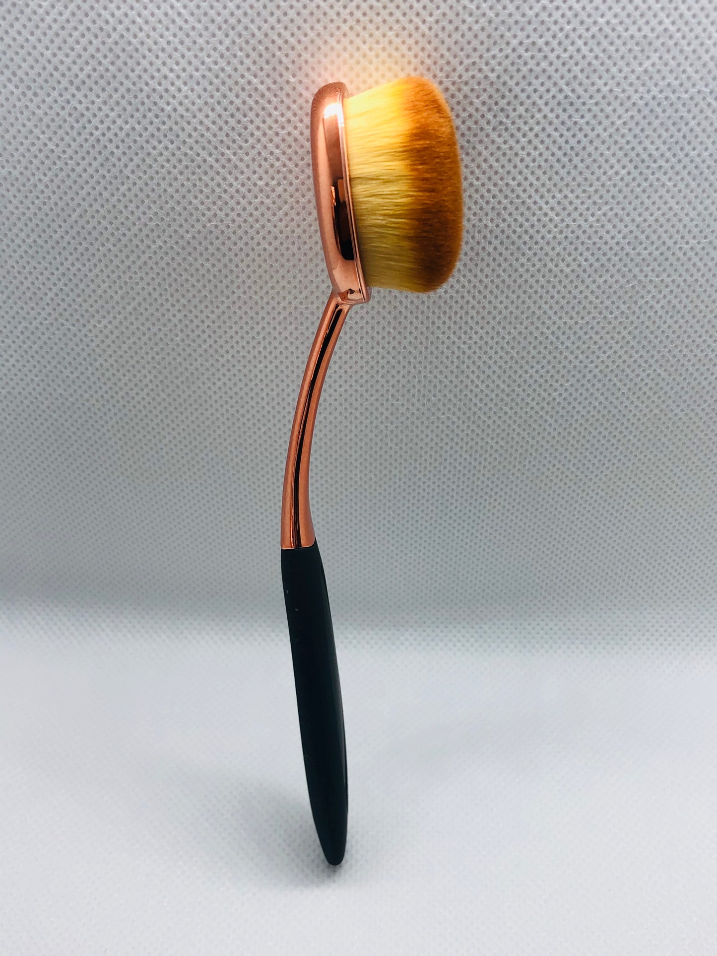 Single Oval Brush